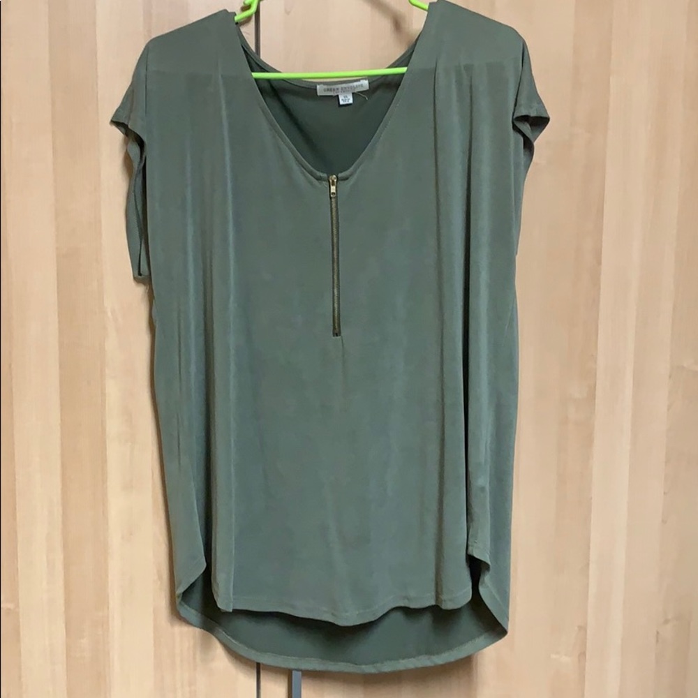 Black zip shirt